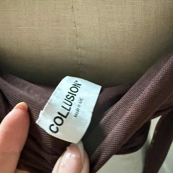 Collusion Brown Off-Shoulder Top - Picture 4 of 7